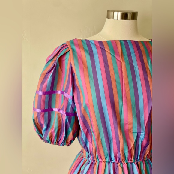 Vintage puff sleeves dress - Picture 2 of 3